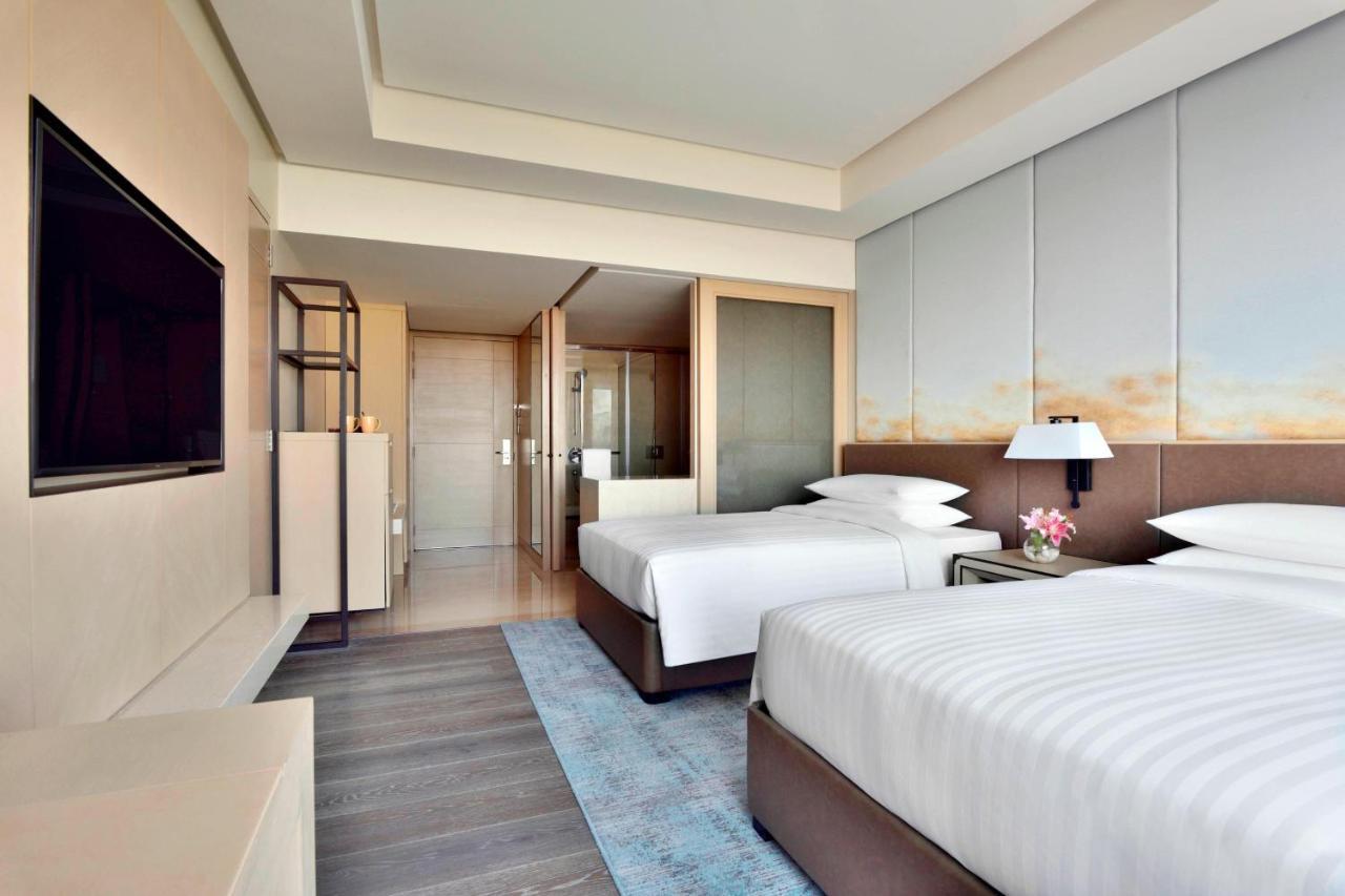 Indore Marriott Hotel Buitenkant foto