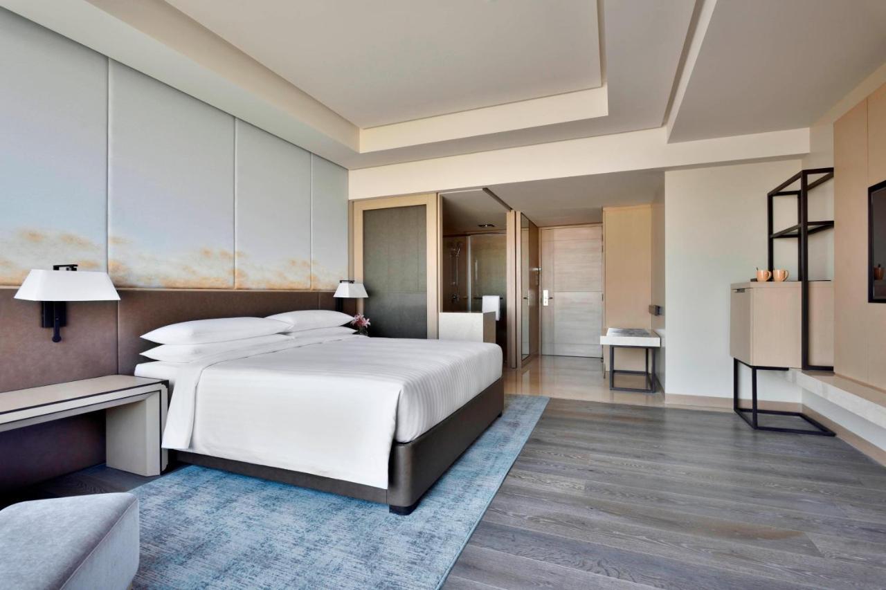 Indore Marriott Hotel Buitenkant foto