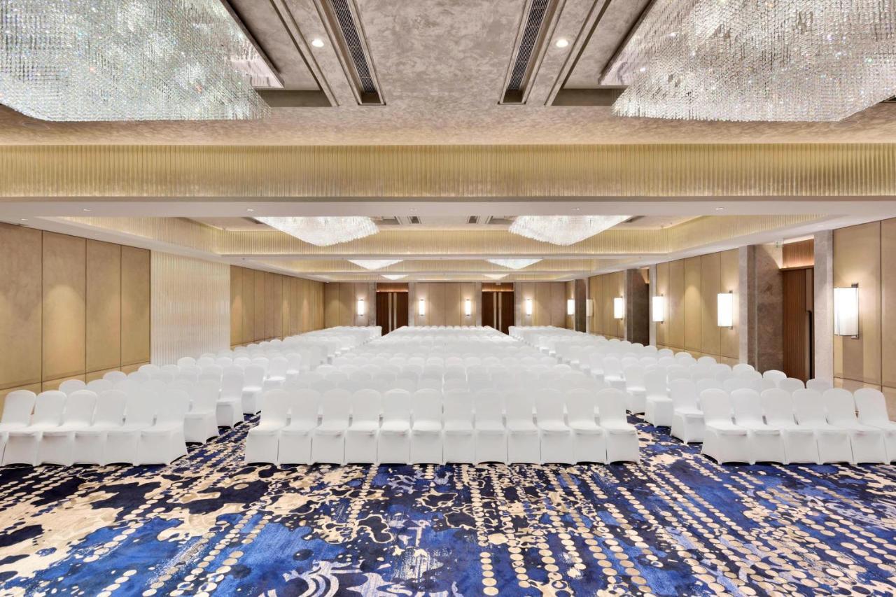 Indore Marriott Hotel Buitenkant foto