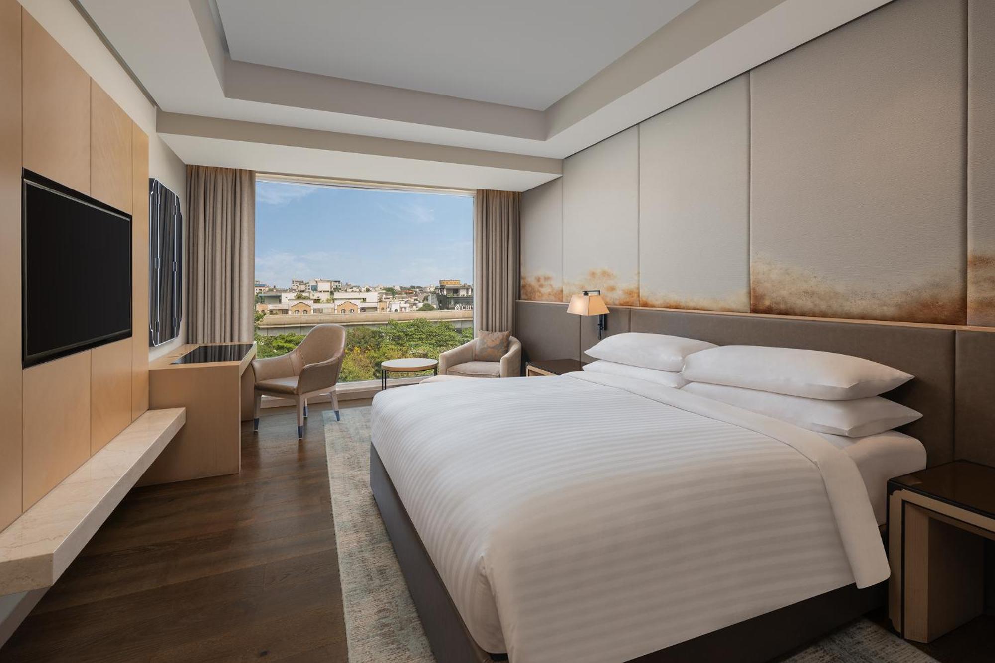 Indore Marriott Hotel Buitenkant foto