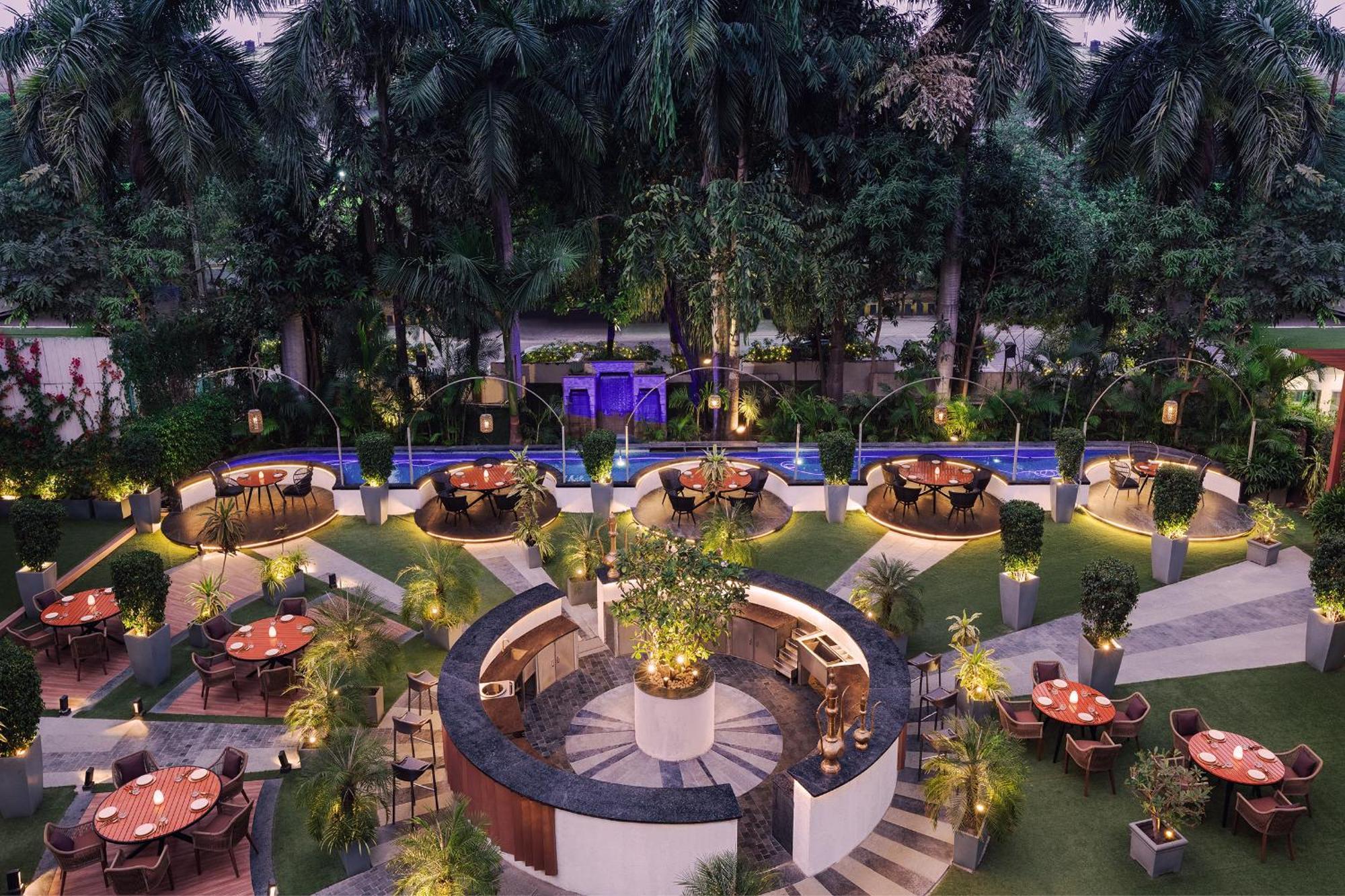 Indore Marriott Hotel Buitenkant foto