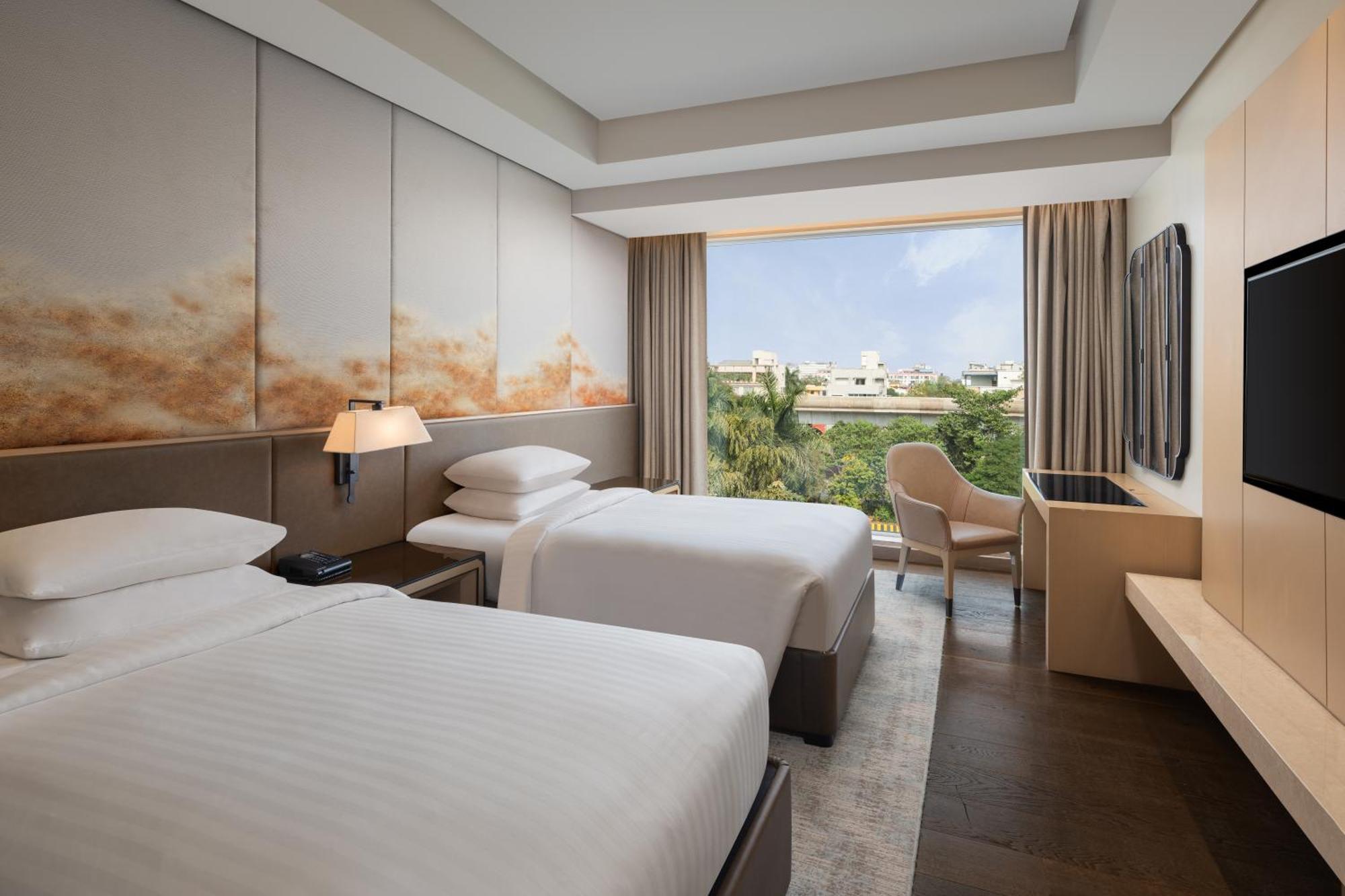 Indore Marriott Hotel Buitenkant foto