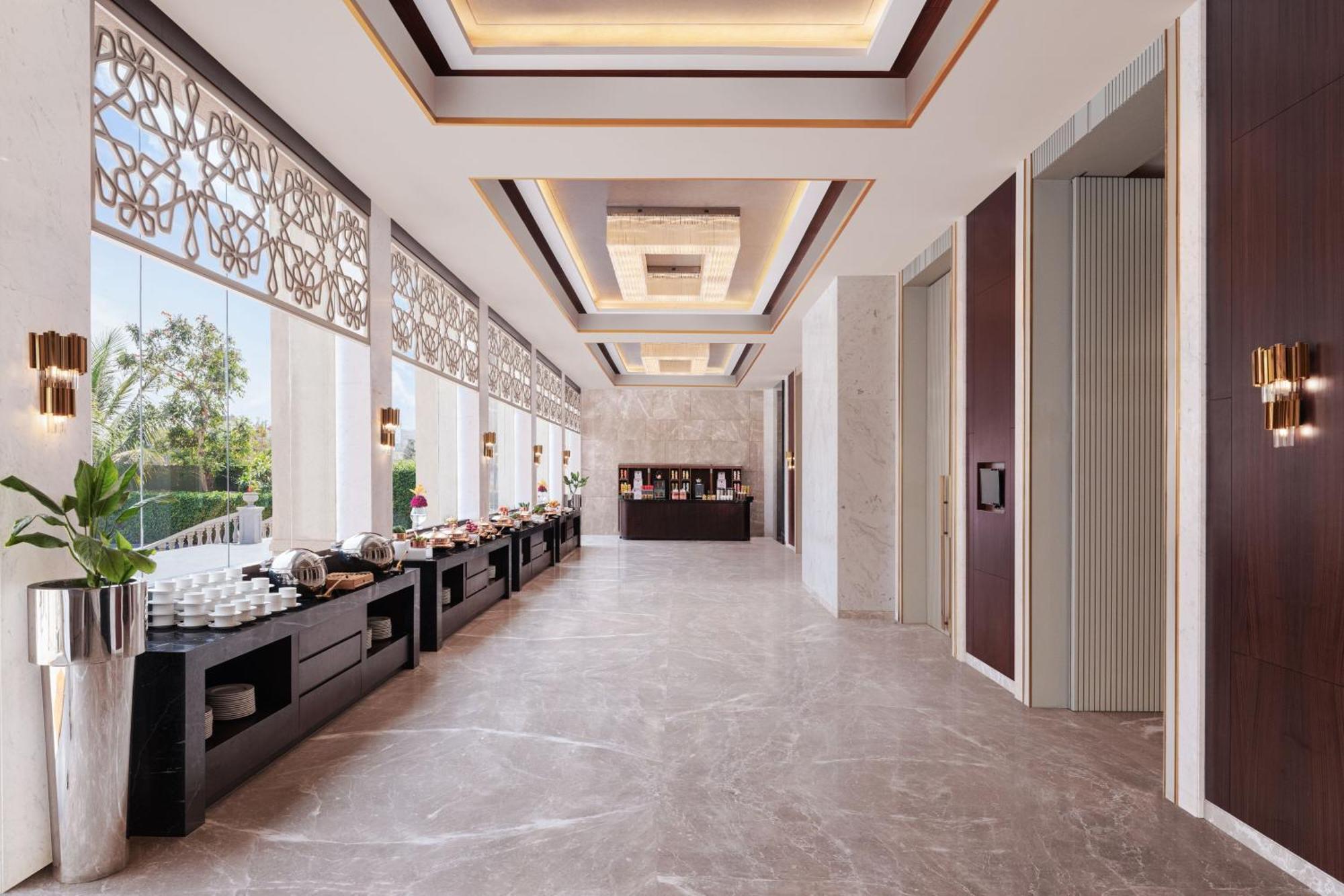 Indore Marriott Hotel Buitenkant foto